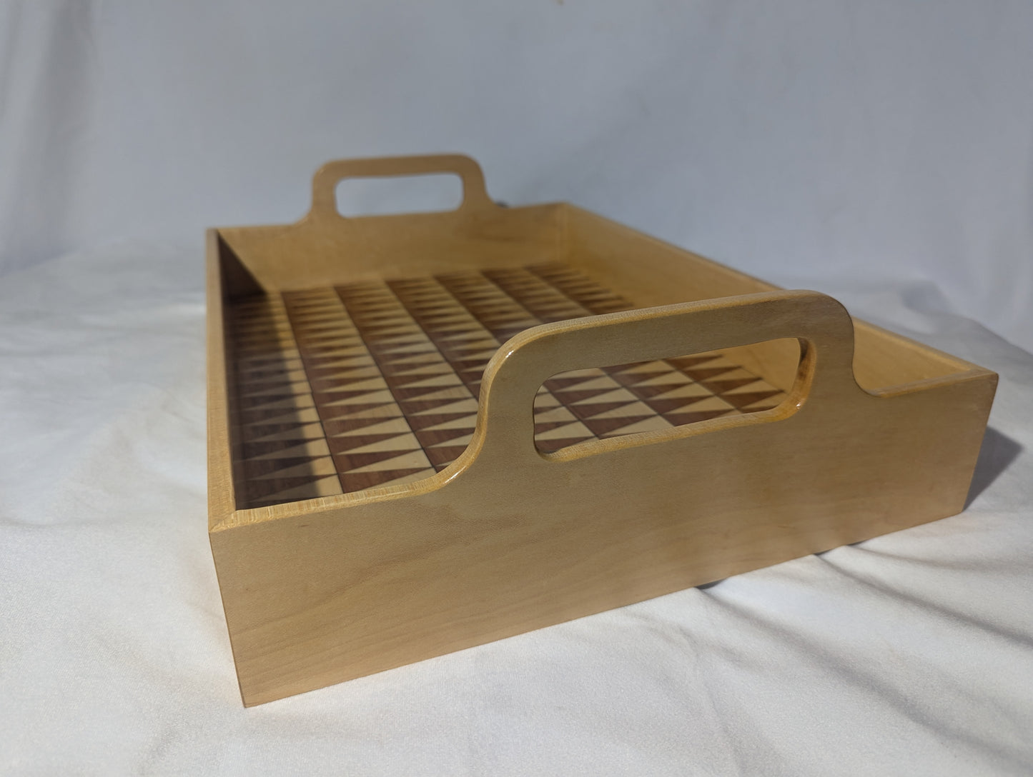 Triangle patterned serving tray